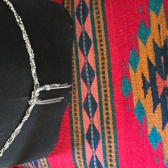 stella & dot rhinestone, multi tonal chain, lariat necklace, fashion accessory - Picture 5 of 9